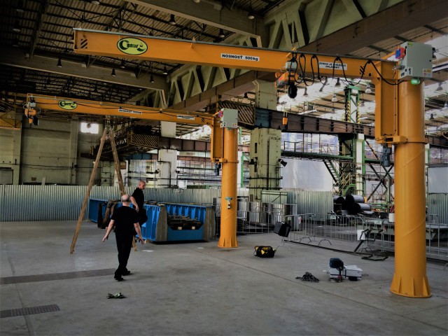 Slewing Jib Cranes, 500 kg