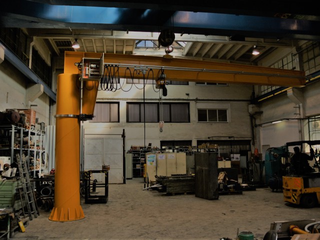 Slewing Crane, Liftket Hoist