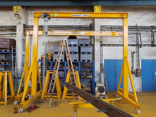 Gantry Cranes, 5t and  2t