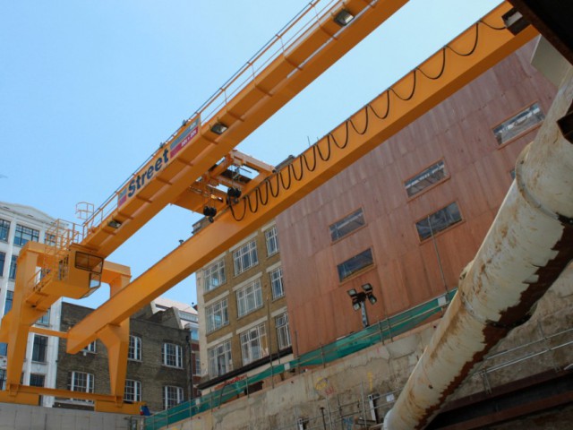 Double-Girder Portal Crane STREET