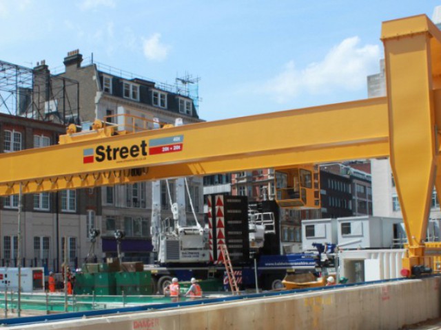 Gantry Crane STREET