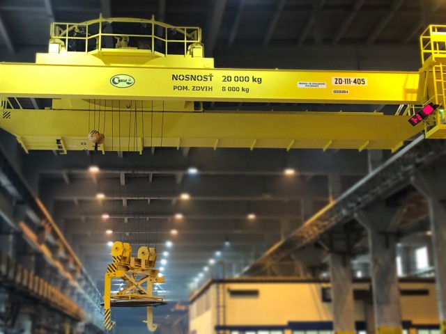 Double-Girder Bridge Crane 20T with Auxiliary Lift, Half-Automatic